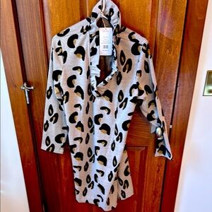 Chic Leopard Print Dress
